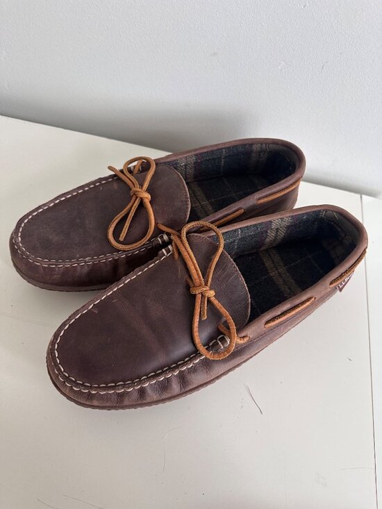 LL Bean Slipper Mens 10 Leather Hand Sewn Flannel Lined Slip On Shoe Rubber Sole